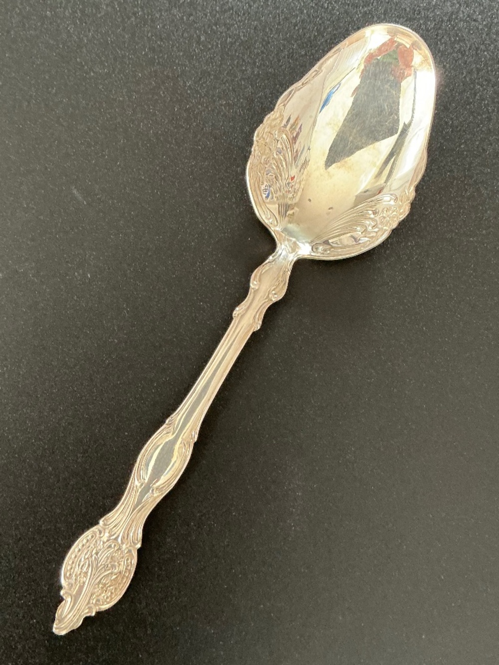 Vintage Sheridan Silver Co Ornate Silver Plated Large Buffet Serving Spoon